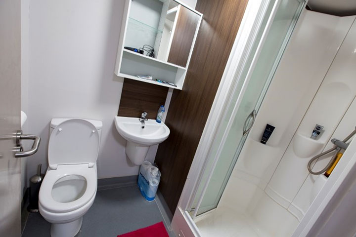 ensuite parish-bathroom