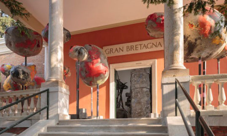 Staircase leading to entrance in venice