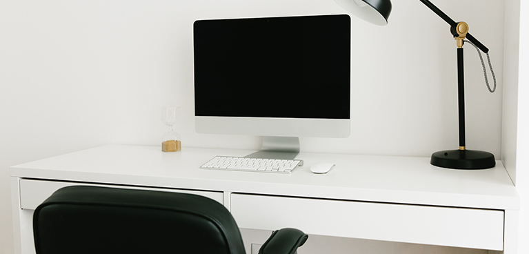 Clear desk 767x368.jpg