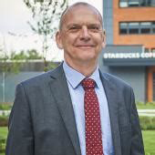 Geoff Layer headshot